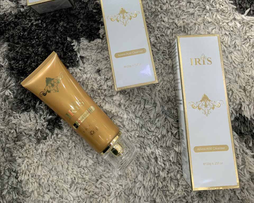 Sữa rửa mặt kim cương Iris